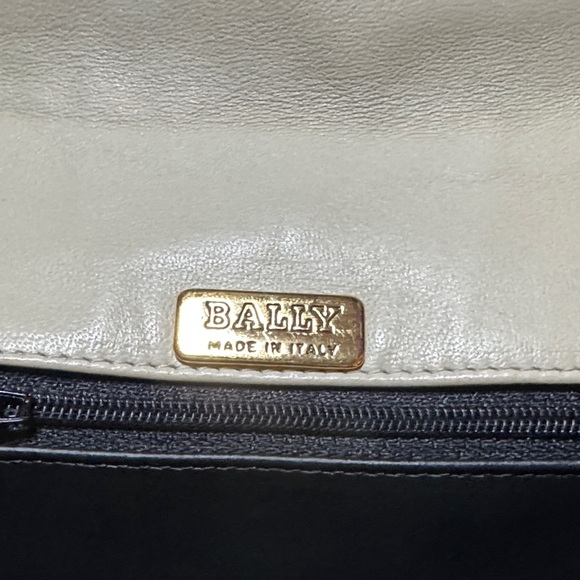 Bally Ivory Quilted Crossbody Bag - Picture 9 of 13